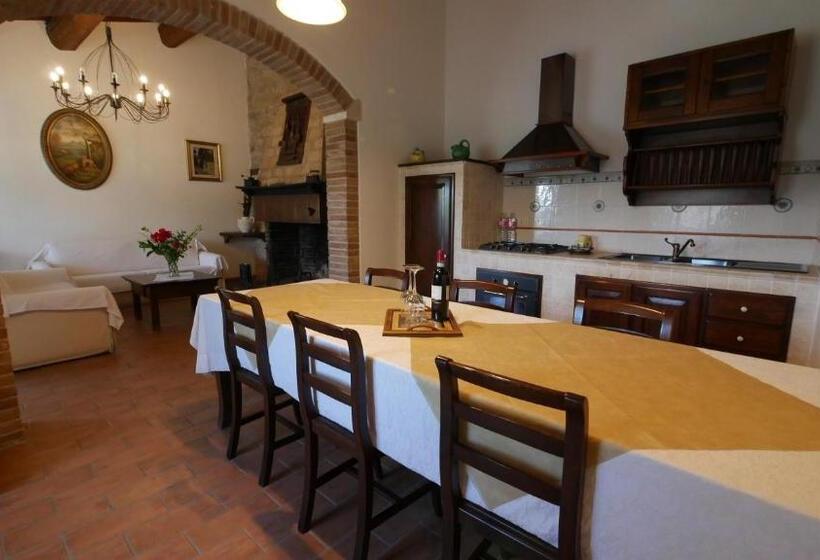 דירת שני חדרים, Casale Sul Lago Trasimeno