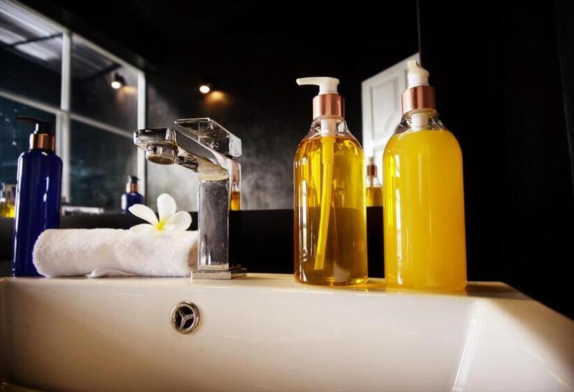 Номер Стандарт с Террасой, The Flame Tree Estate &