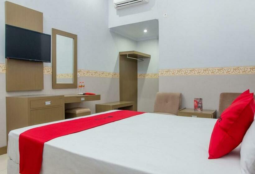 Номер Стандарт, Reddoorz Near Goa Panggung