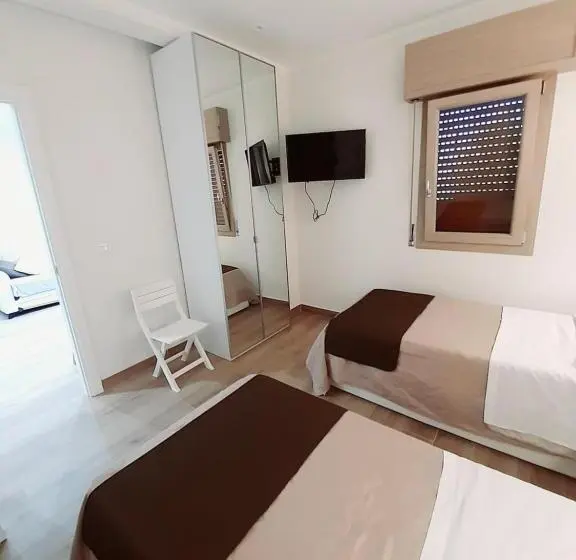 Huoneisto 1 Makuuhuone Merinäkymä, Guest Room Nesea