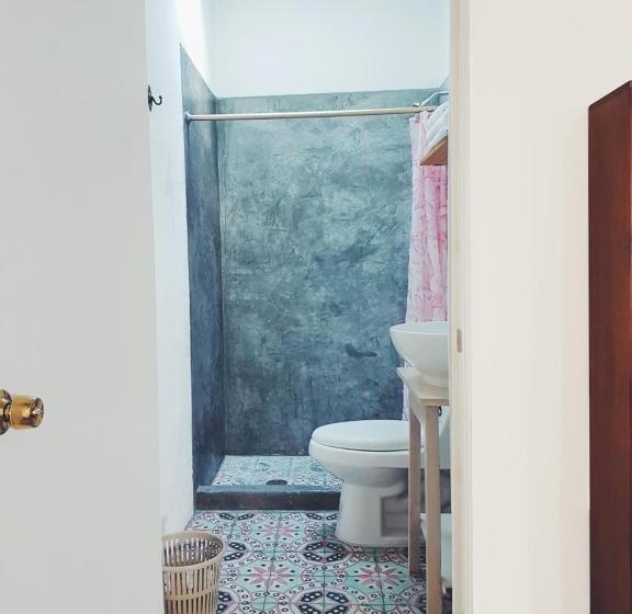 キングサイズベッドのスタンダードルーム, Hoja Santa Posada