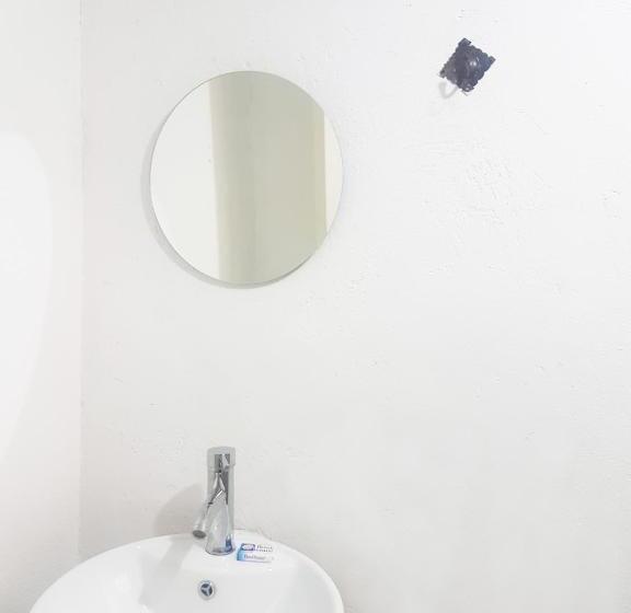 スタンダードルーム, Hoja Santa Posada