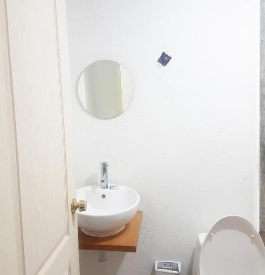 スタンダードルーム, Hoja Santa Posada