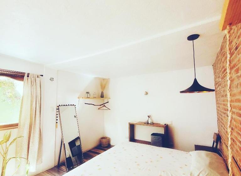 キングサイズベッドのデラックスルーム, Hoja Santa Posada