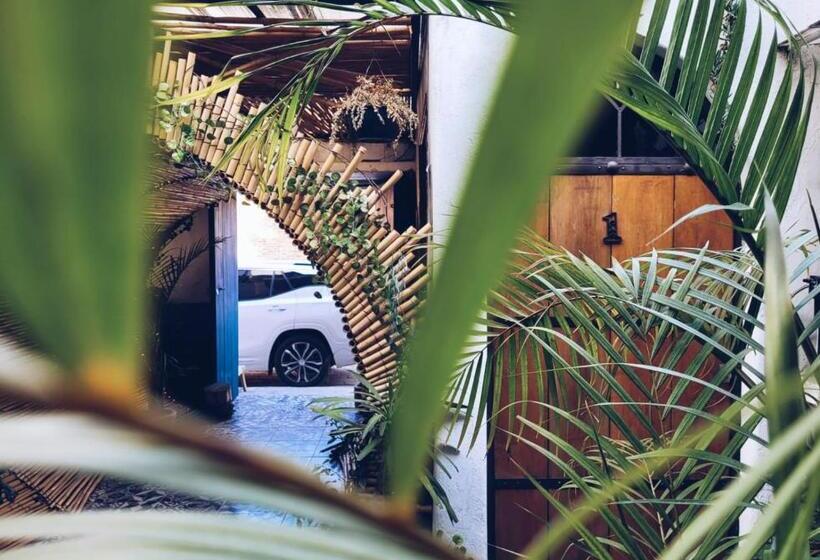 キングサイズベッドのデラックスルーム, Hoja Santa Posada