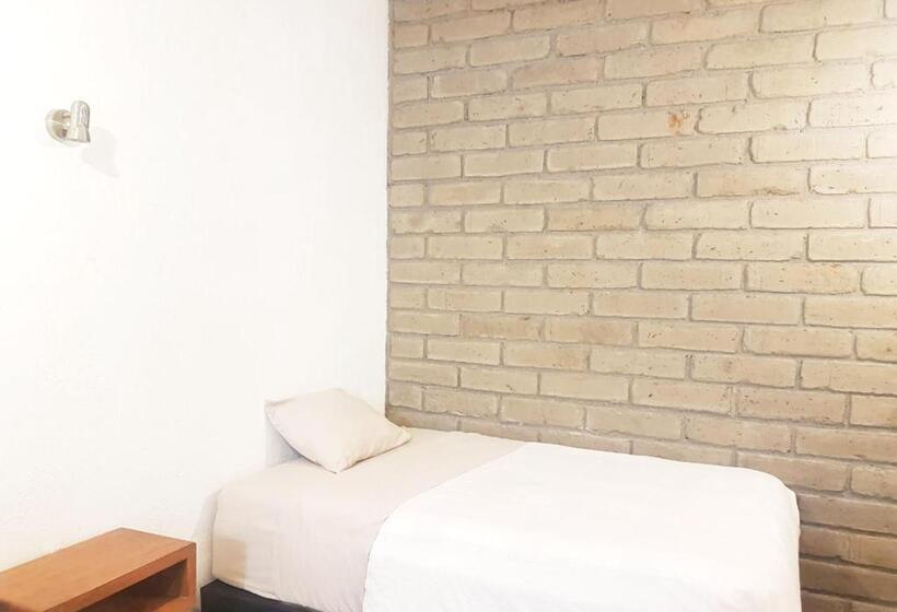 デラックスルーム, Hoja Santa Posada