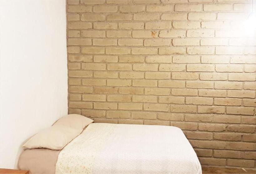 デラックスルーム, Hoja Santa Posada