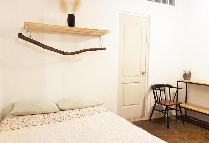 デラックスルーム, Hoja Santa Posada