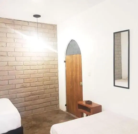 デラックスルーム, Hoja Santa Posada