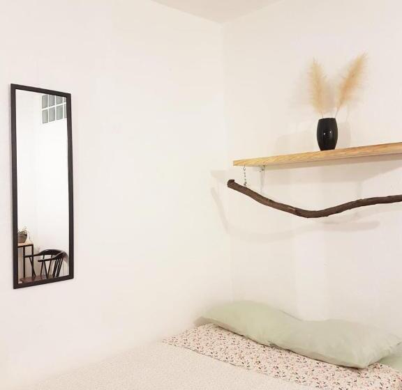 デラックスルーム, Hoja Santa Posada