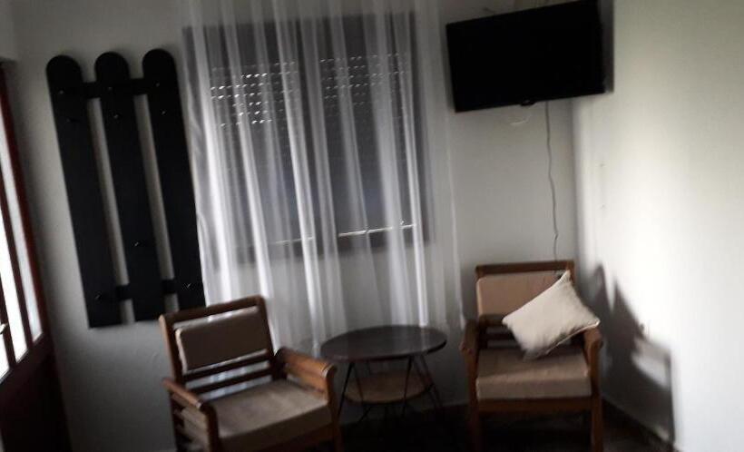 سوییت جونیور لوکس, Mini Garsonjera