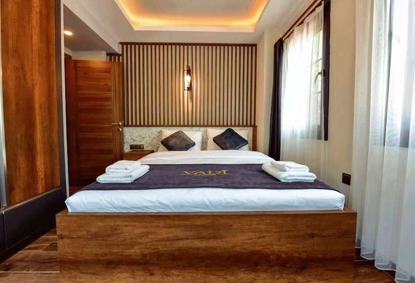 Superior suite with river view, Vadi̇ Uzungöl