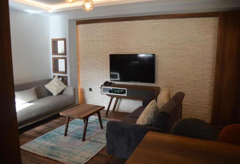 סוויטה עם נוף, Vadi̇ Uzungöl