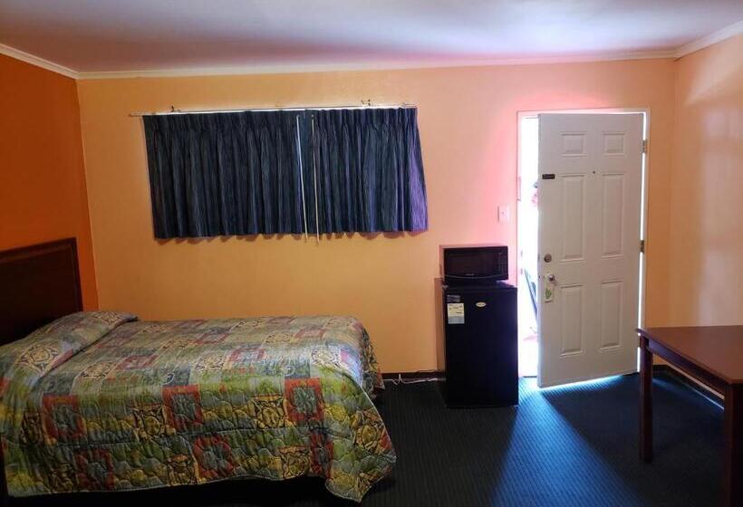Номер Deluxe, Encino Motel