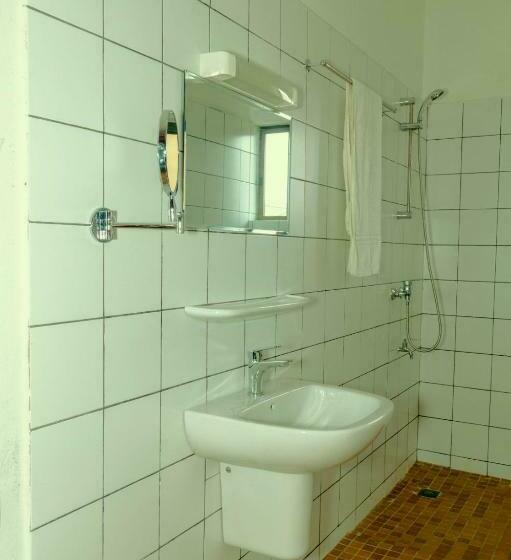 اتاق لوکس, Karls Guesthouse