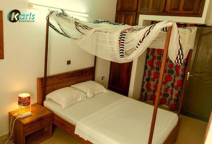 اتاق استاندارد, Karls Guesthouse