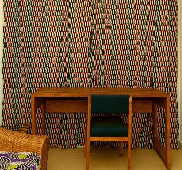 اتاق استاندارد یک نفره, Karls Guesthouse