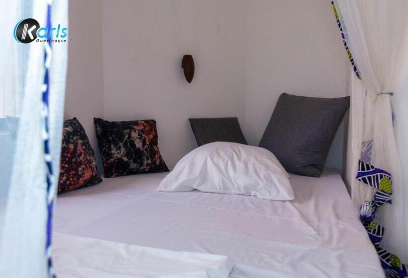 اتاق استاندارد با بالکن, Karls Guesthouse