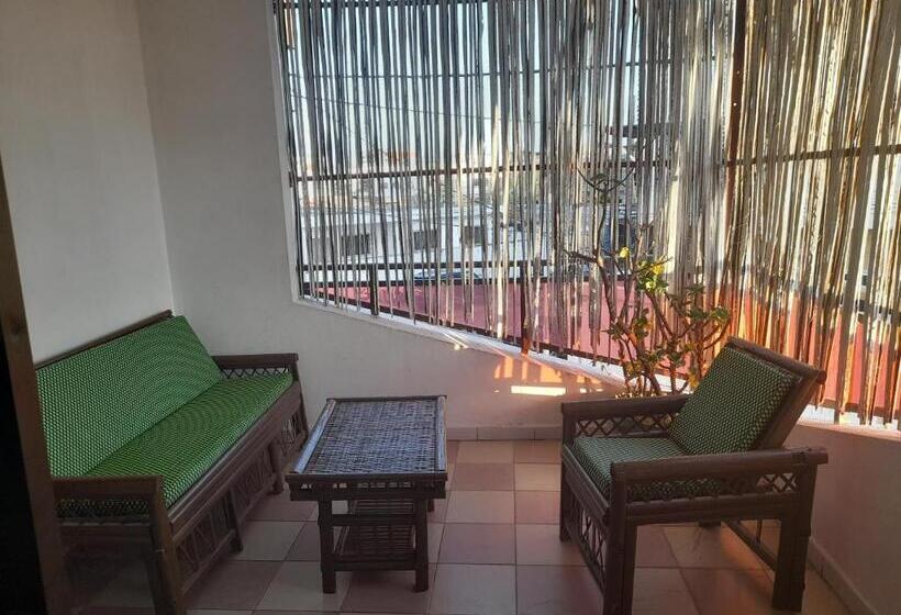 اتاق استاندارد با بالکن, Karls Guesthouse
