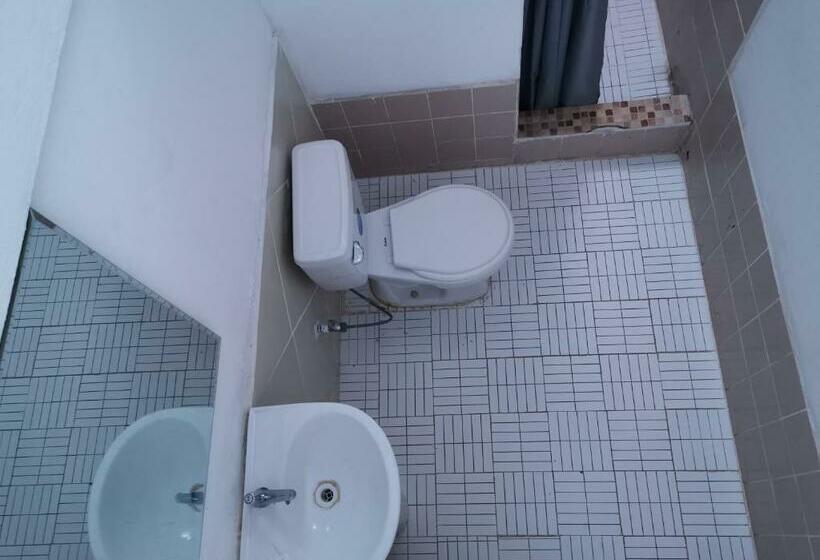 スタンダード４人部屋, Pura Vida Backpackers Golfito