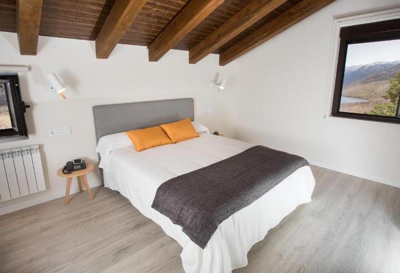 اتاق استاندارد با چشم‌انداز دریاچه, Villa Lucerna Sports & Hotel Resort