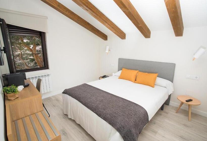 اتاق استاندارد با چشم‌انداز دریاچه, Villa Lucerna Sports & Hotel Resort