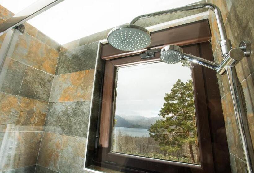 اتاق استاندارد با چشم‌انداز دریاچه, Villa Lucerna Sports & Hotel Resort