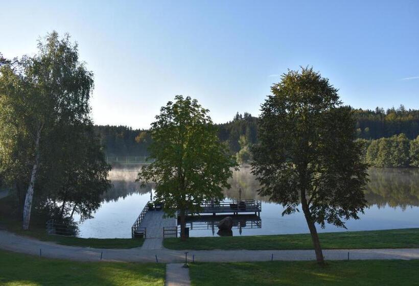 标准间带湖景, Hausschachen