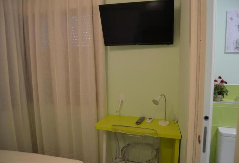 غرفة قياسية فردية, Español