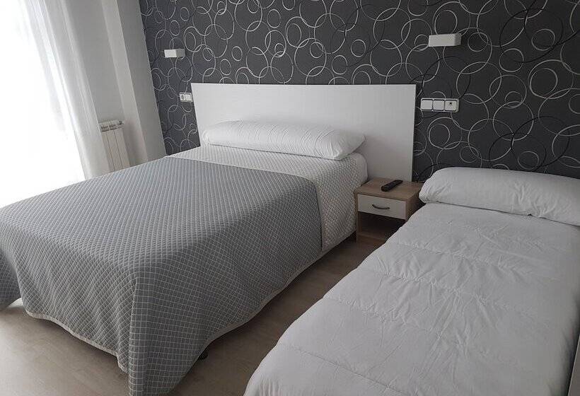 غرفة قياسية ثلاثية, Los Rosales