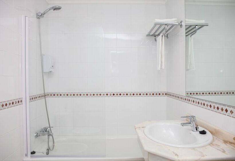 غرفة قياسية, Los Rosales