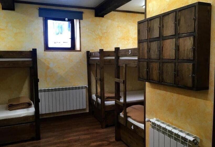 غرفة عائلية, Albergue Villa De Bulnes