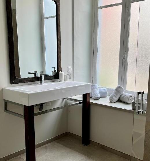 غرفة قياسية, La Cour Carree   Chambres D Hôtes