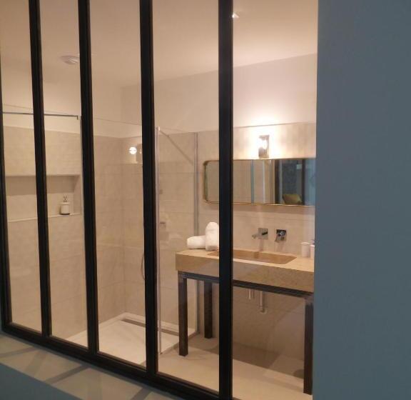 디럭스 트리플 룸, La Cour Carree   Chambres D Hôtes