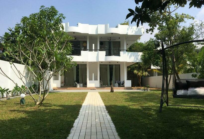 발코니 디럭스 룸, Villa Layanga Riverside Guestrooms