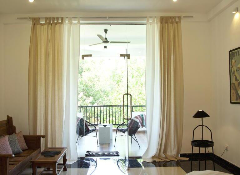 발코니 디럭스 룸, Villa Layanga Riverside Guestrooms