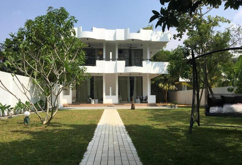 스탠다드 테라스 룸, Villa Layanga Riverside Guestrooms