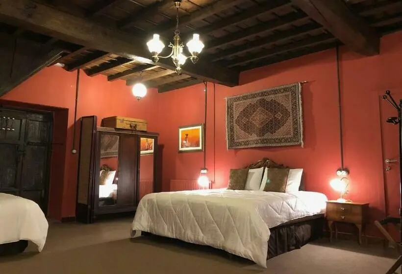 山の見えるジュニアスイート, Pazo De Laia