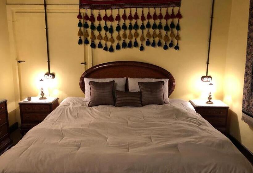 주니어 스위트, Pazo De Laia