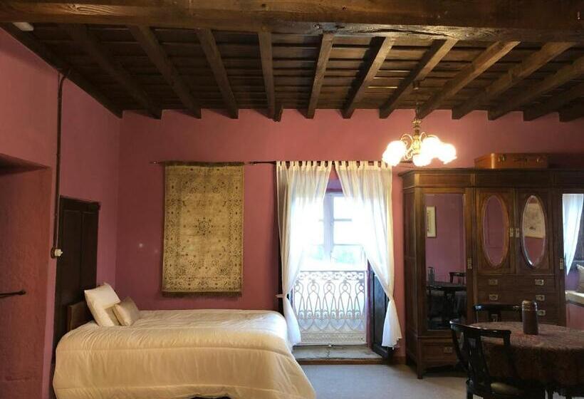 주니어 스위트, Pazo De Laia