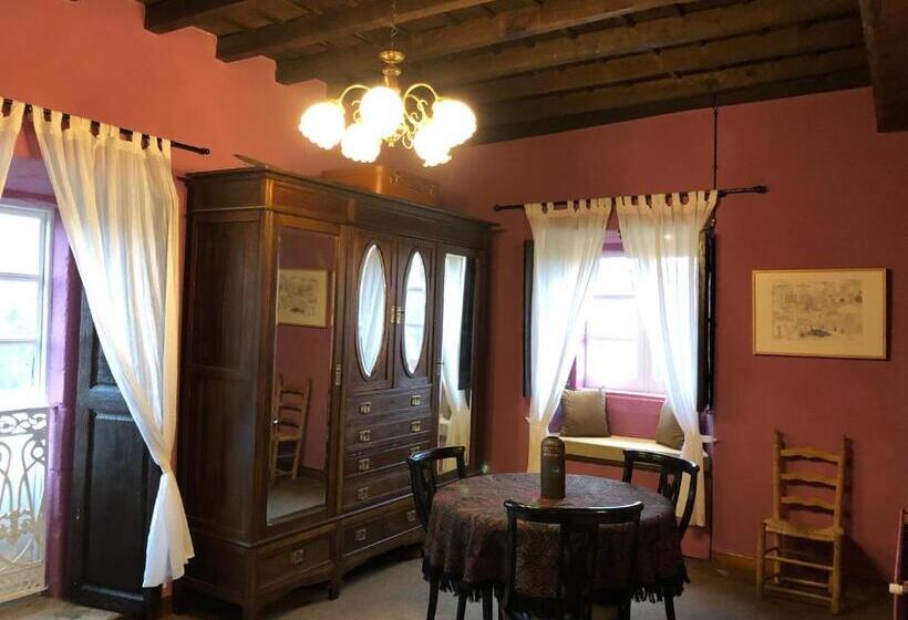 Полулюкс, Pazo De Laia