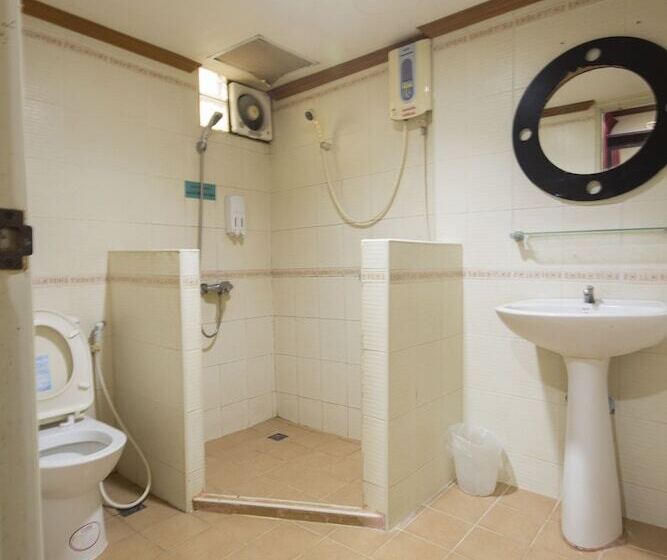 스탠다드 룸, Khon Kaen Ruenrom