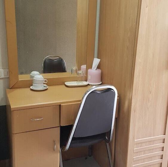 스탠다드 룸, Khon Kaen Ruenrom