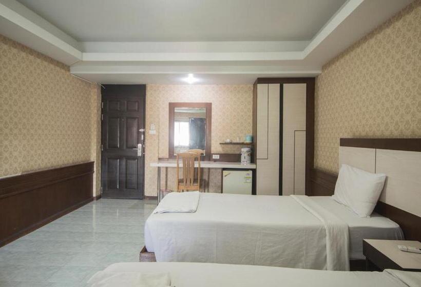 이코노미 룸, Khon Kaen Ruenrom