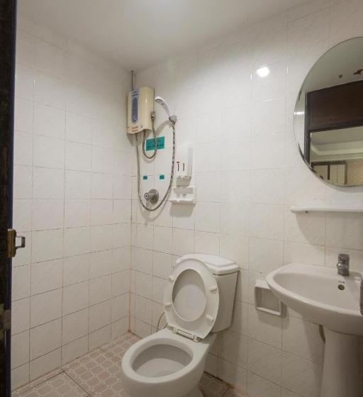 이코노미 룸, Khon Kaen Ruenrom