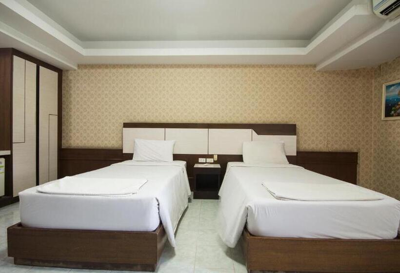 이코노미 룸, Khon Kaen Ruenrom