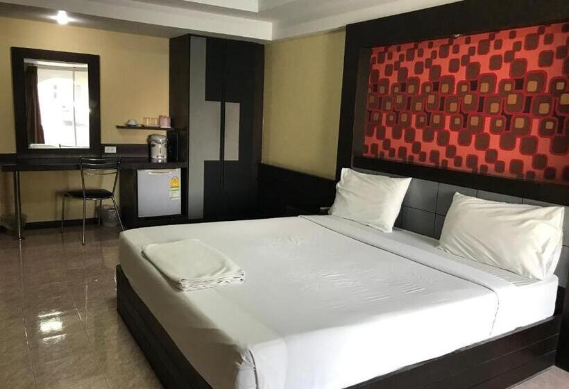 이코노미 룸, Khon Kaen Ruenrom