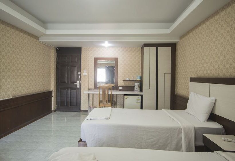 이코노미 룸, Khon Kaen Ruenrom