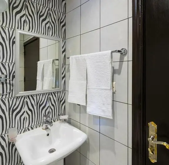 اتاق استاندارد سه نفره, Orchida Al Hamra