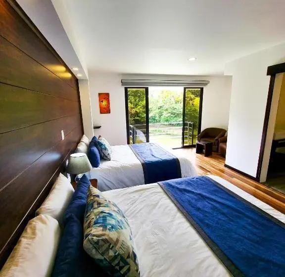 バルコニー付きスタンダードルーム, Burbi Lake Lodge Monteverde